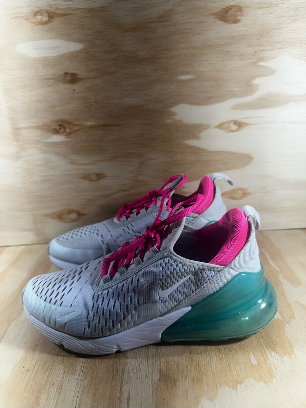 Nike Air Max 270 Sneakers Light Gray Pink Teal Women’s Size 7